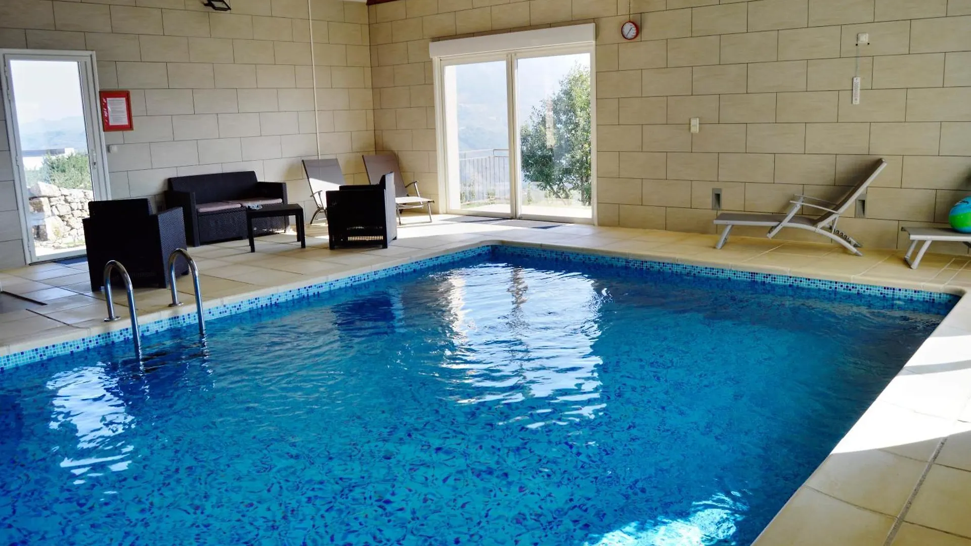 Ardeche, Gites La Cote Des Buis, Avec Piscine Interieure, Jacuzzi, Vallee Du Doux Holiday home Empurany
